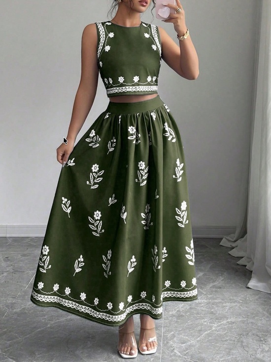 Dresses & Skirts - Boho Floral Print Sleeveless Crop Top Maxi Skirt Set